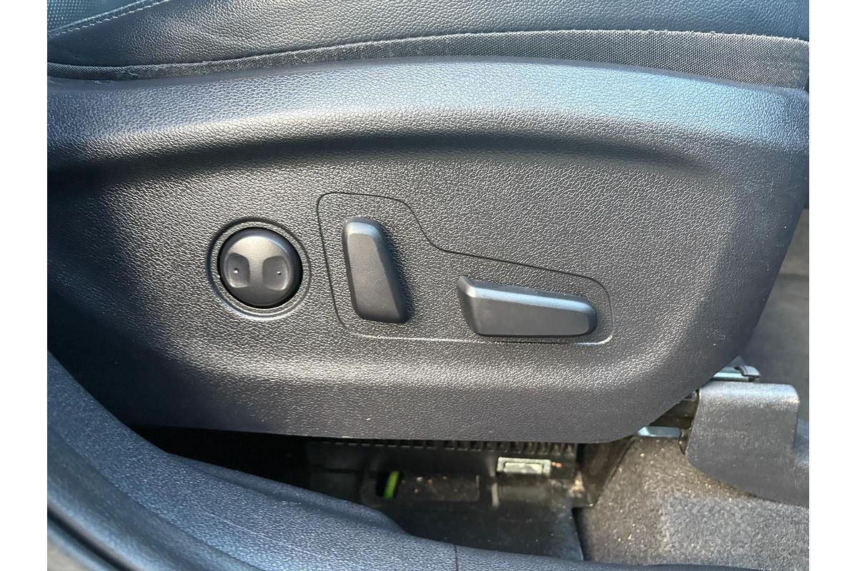 2019 Kia Sorento SLi UM