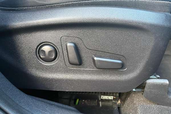 2019 Kia Sorento SLi UM