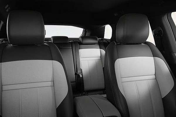 2025 Land Rover Range Rover Evoque P250 Dynamic SE L551