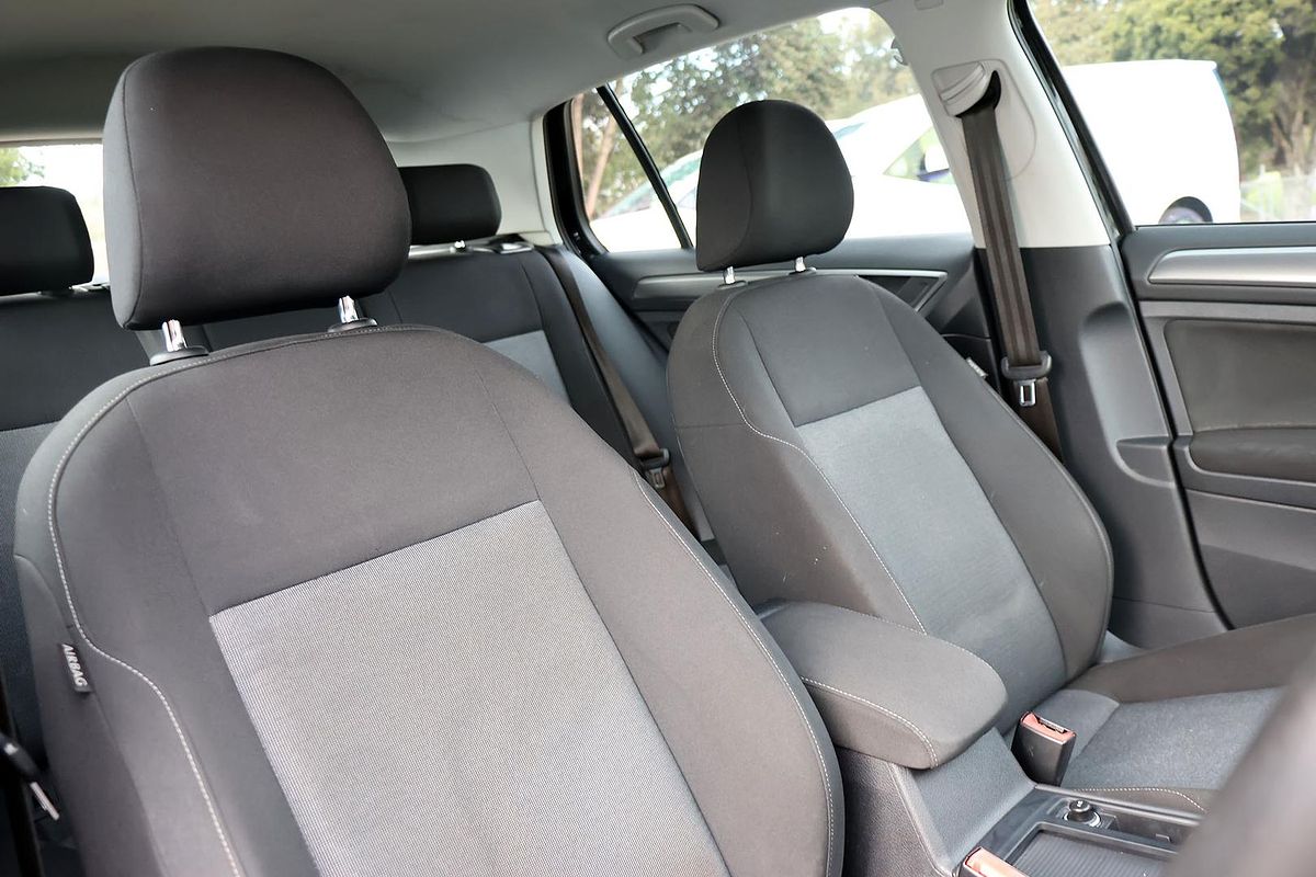 2013 Volkswagen Golf 90TSI 7