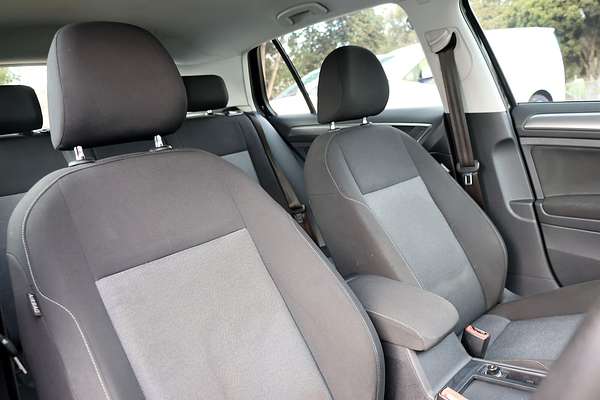 2013 Volkswagen Golf 90TSI 7