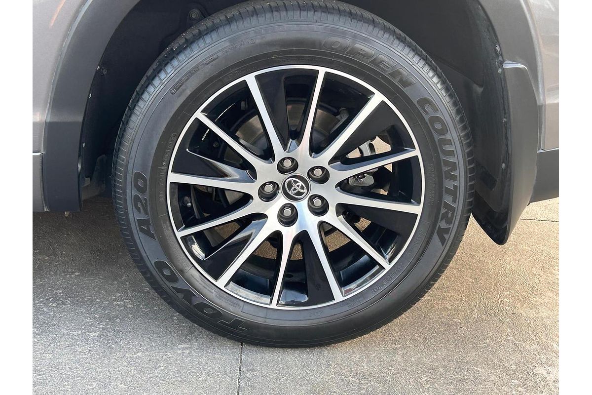 2017 Toyota Kluger Grande GSU55R