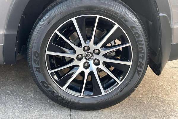 2017 Toyota Kluger Grande GSU55R