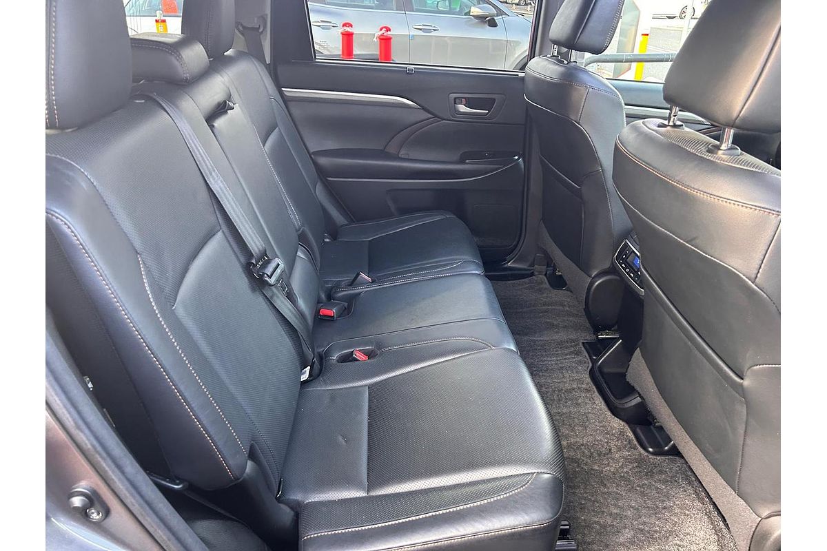 2017 Toyota Kluger Grande GSU55R