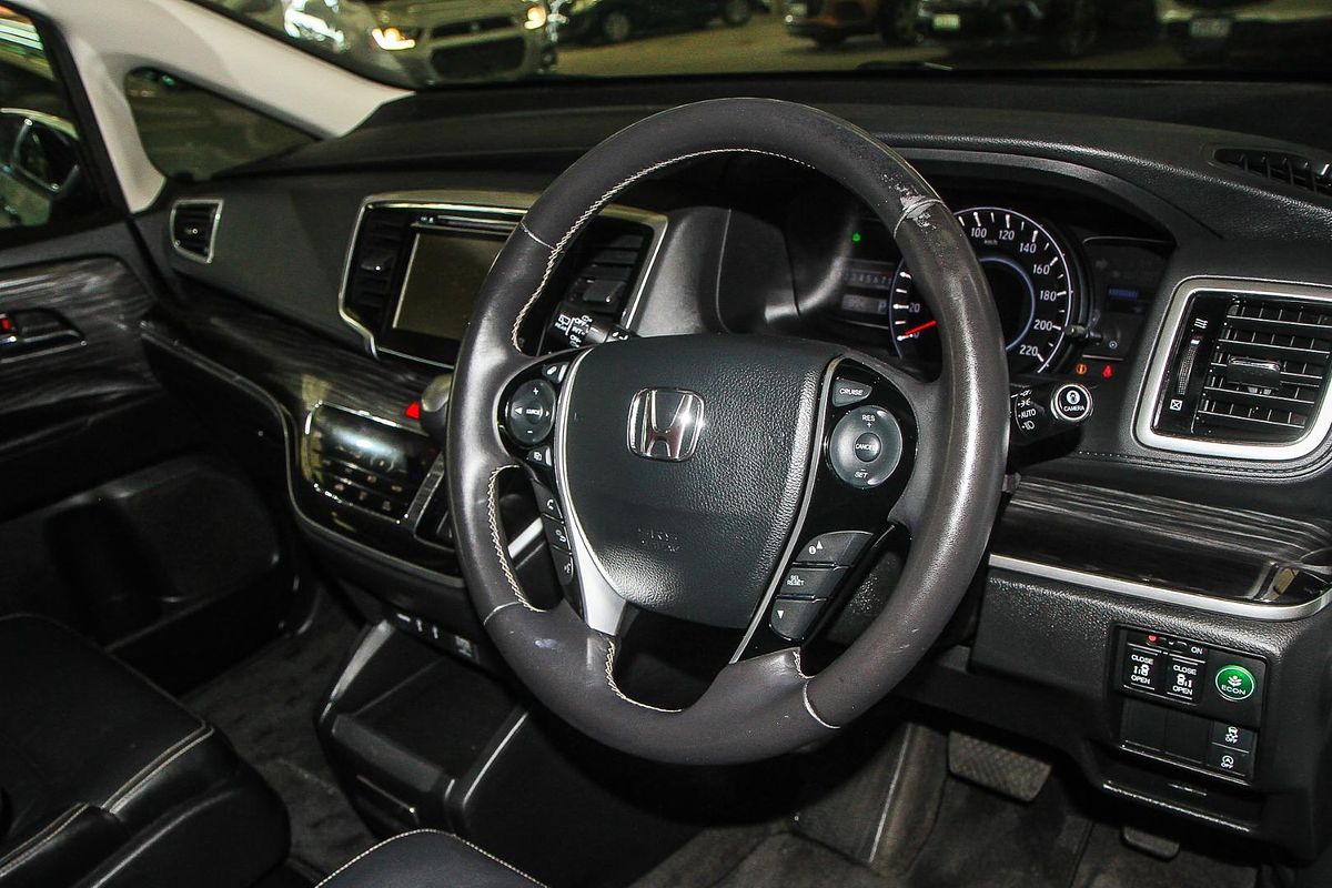 2017 Honda Odyssey VTi-L 5th Gen