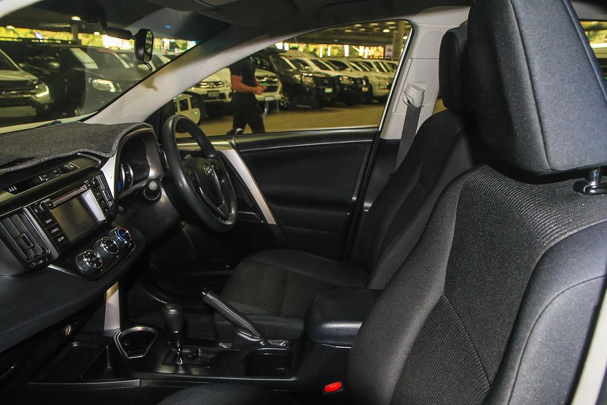 2016 Toyota RAV4 GX ZSA42R