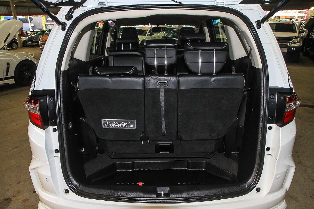 2017 Honda Odyssey VTi-L 5th Gen