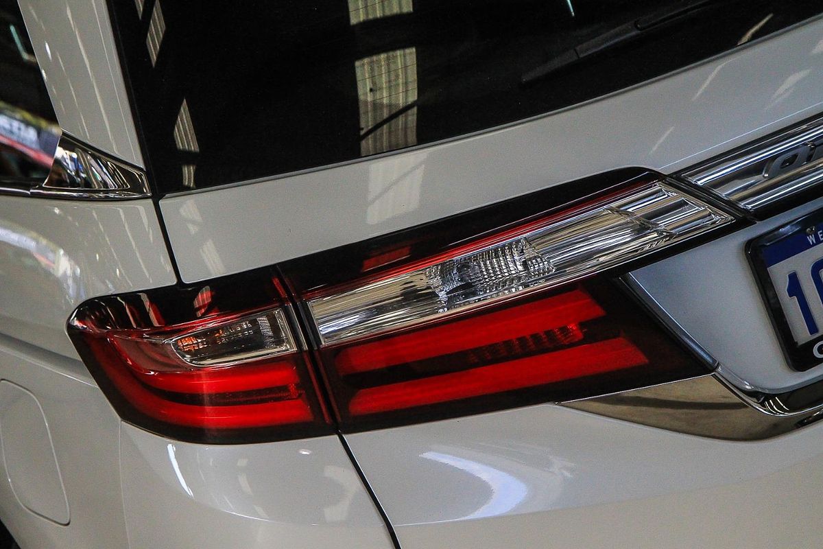 2017 Honda Odyssey VTi-L 5th Gen