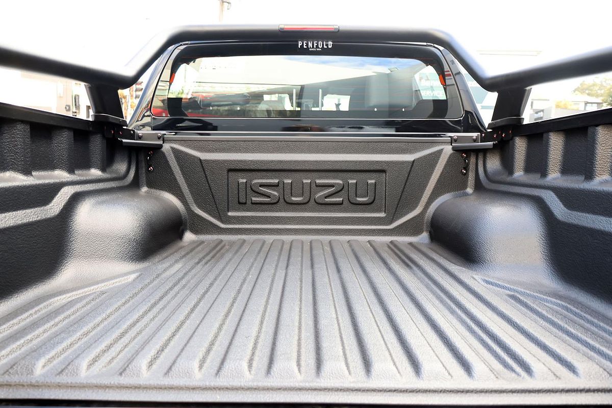 2024 Isuzu D-MAX BLADE 4X4