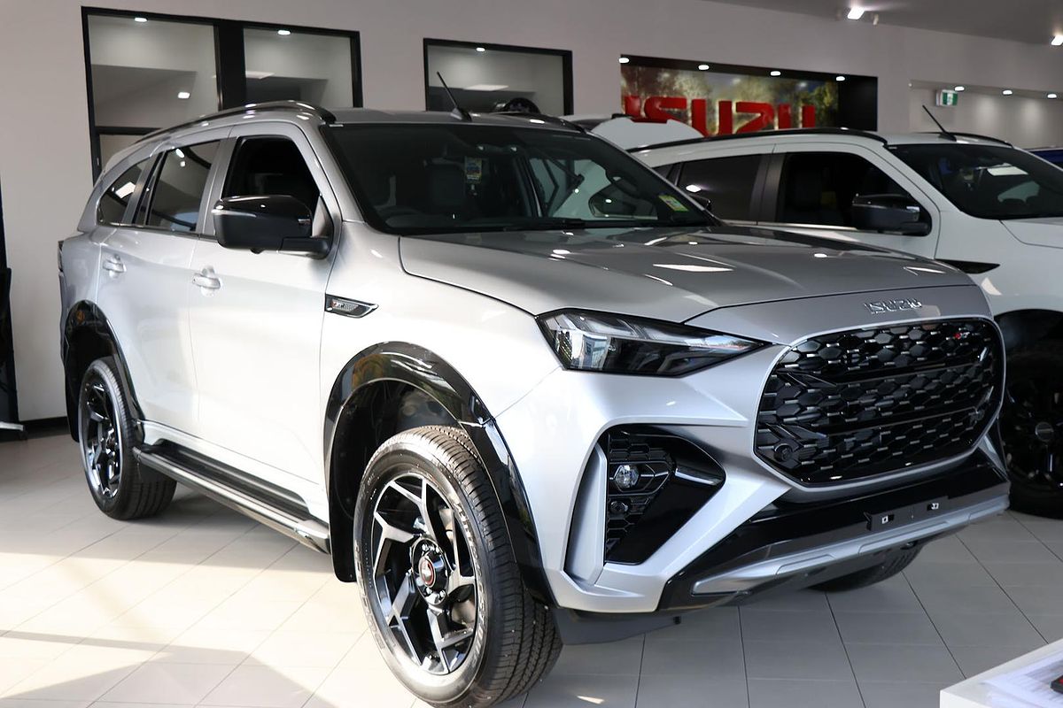 2024 Isuzu MU-X X-TERRAIN