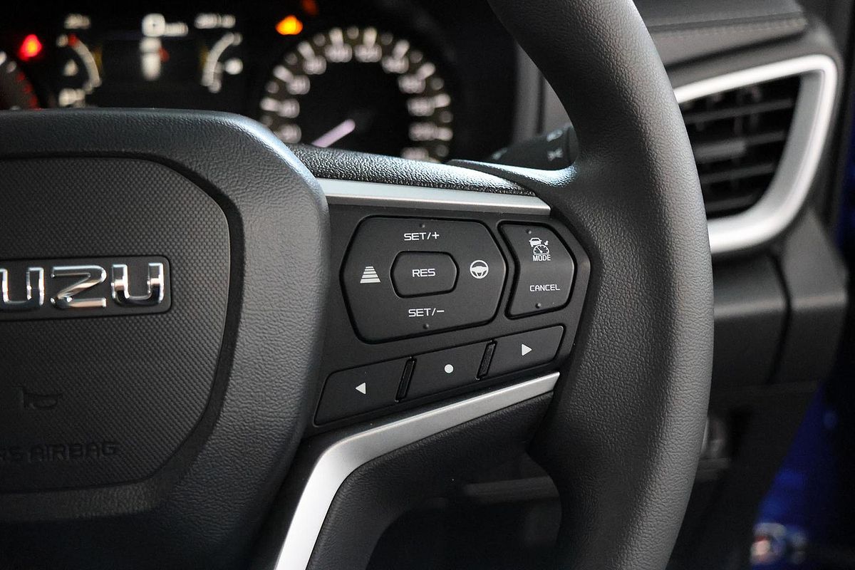 2025 Isuzu MU-X LS-M
