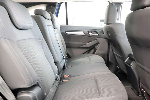 2025 Isuzu MU-X LS-M