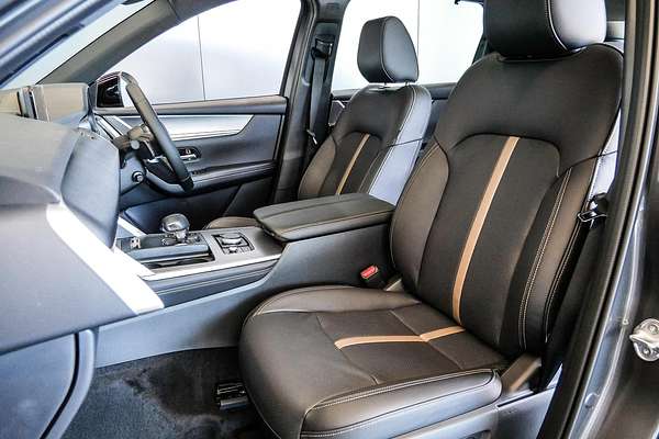 2024 Mazda CX-70 G50e Azami KJ
