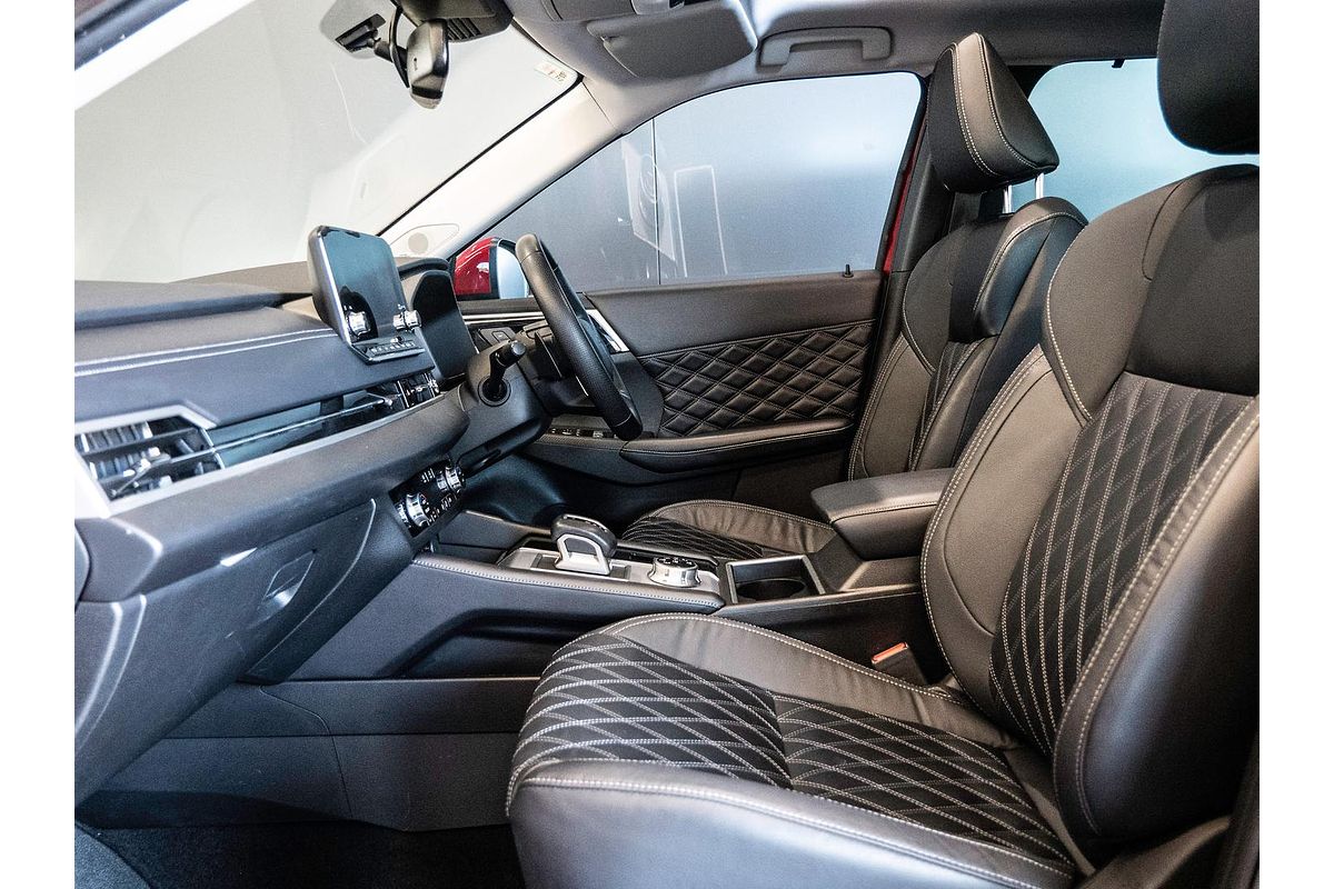 2022 Mitsubishi Outlander Exceed ZM