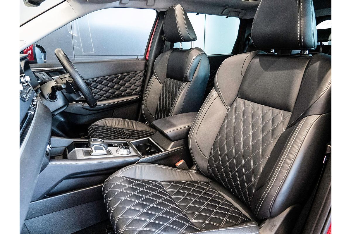 2022 Mitsubishi Outlander Exceed ZM