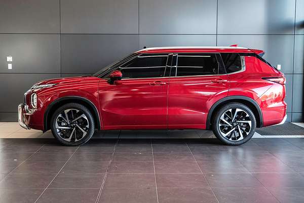 2022 Mitsubishi Outlander Exceed ZM