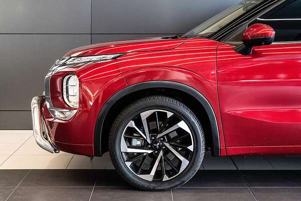 2022 Mitsubishi Outlander Exceed ZM