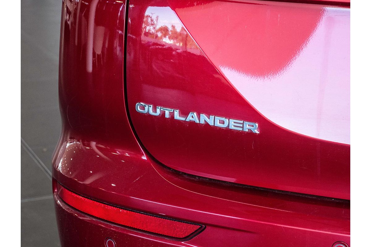 2022 Mitsubishi Outlander Exceed ZM