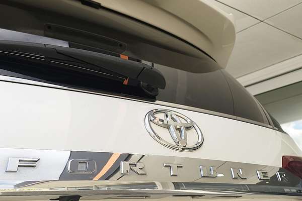 2017 Toyota Fortuner Crusade GUN156R