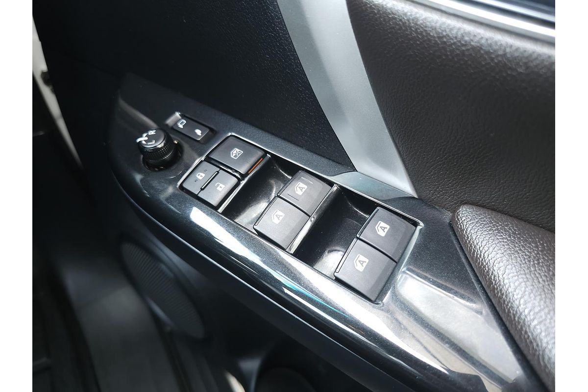 2017 Toyota Fortuner Crusade GUN156R