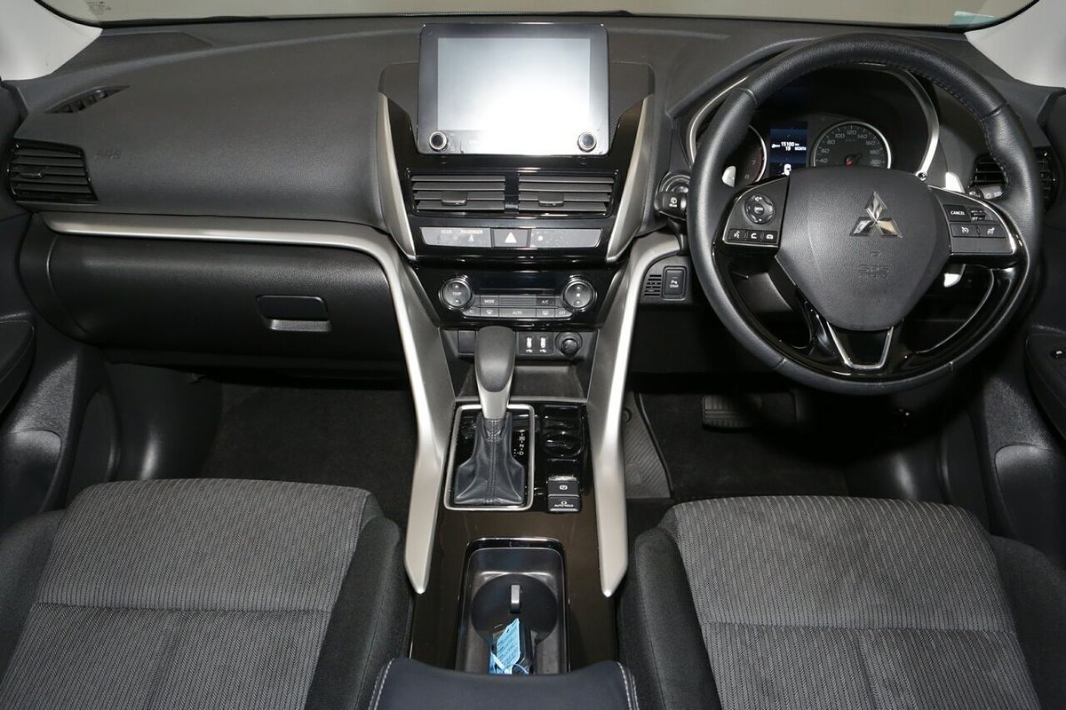 2024 Mitsubishi Eclipse Cross LS YB