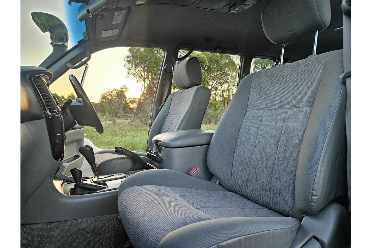 2005 Toyota Landcruiser GXL (4x4) HDJ100R