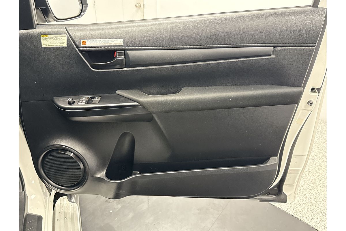 2018 Toyota Hilux SR GUN126R 4X4