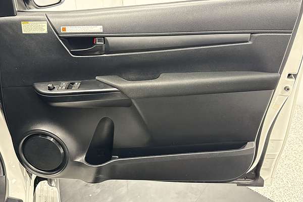 2018 Toyota Hilux SR GUN126R 4X4