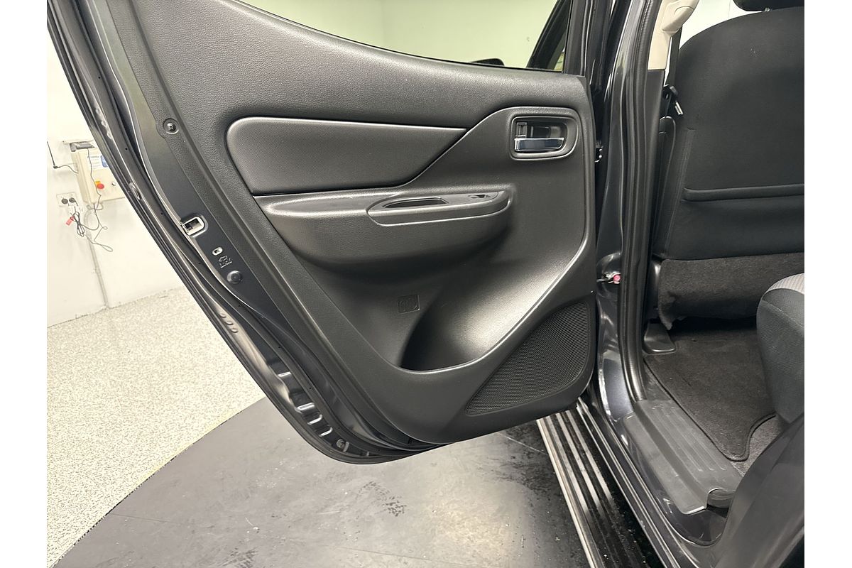 2021 Mitsubishi Triton GLX-R MR 4X4