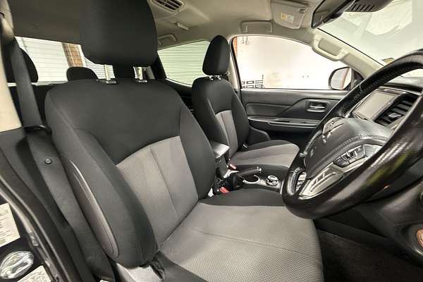 2021 Mitsubishi Triton GLX-R MR 4X4