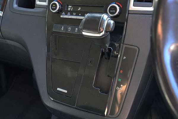 2019 Toyota Granvia VX GDH303R