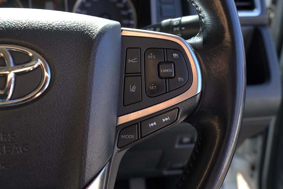 2019 Toyota Granvia VX GDH303R