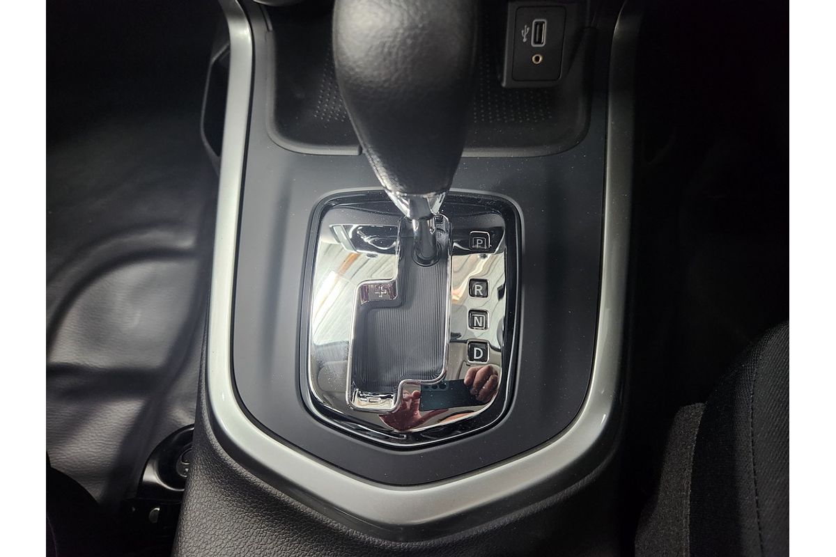 2025 Nissan Navara SL D23 4X4