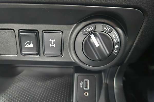 2025 Nissan Navara SL D23 4X4