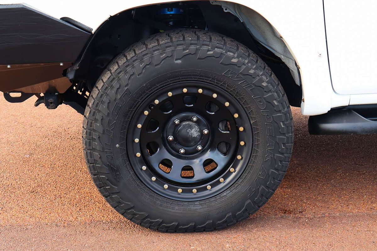 2016 Toyota Hilux SR GUN126R 4X4