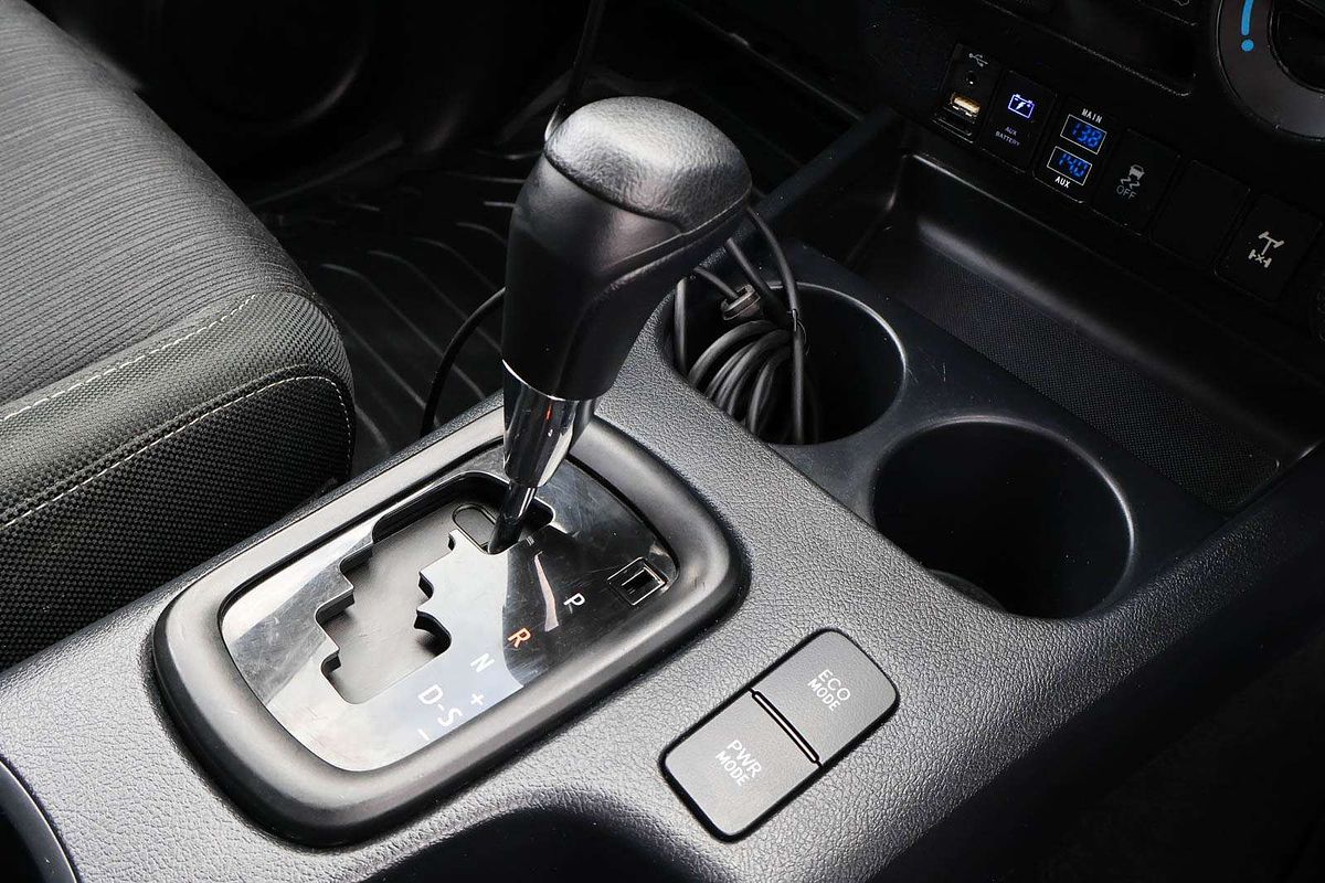 2016 Toyota Hilux SR GUN126R 4X4