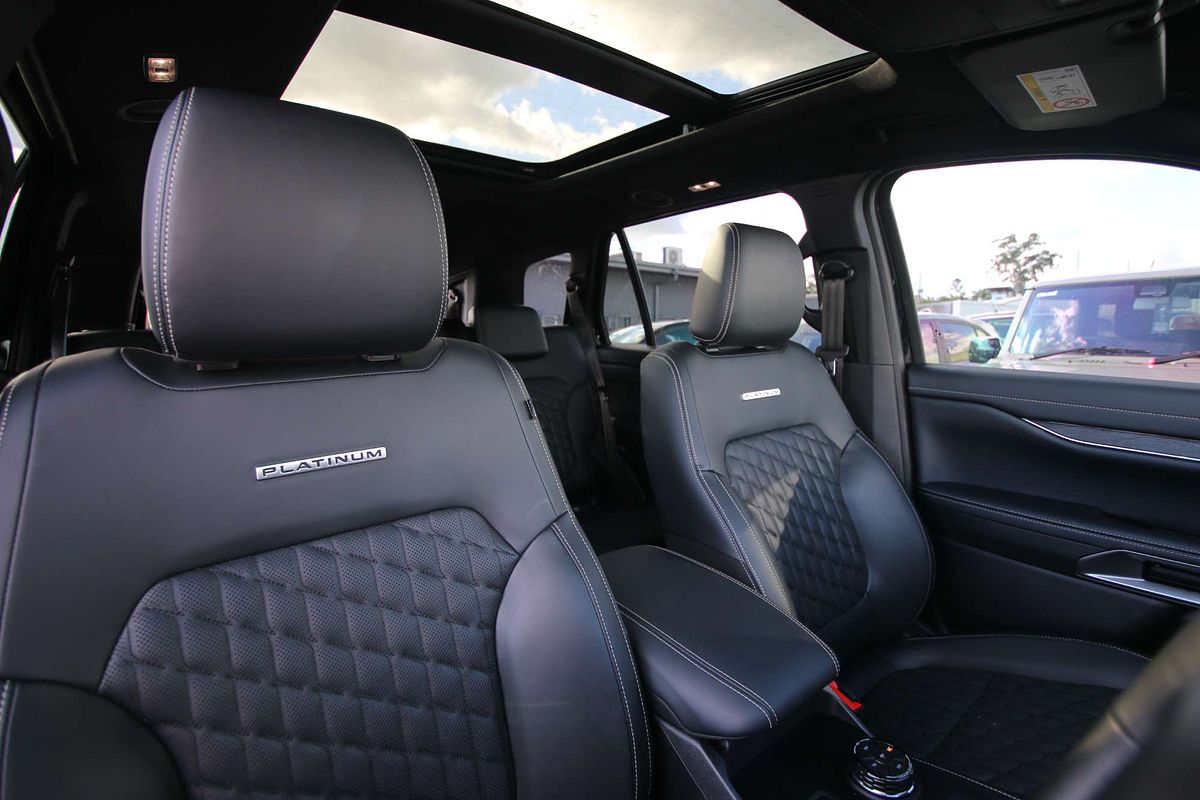 2025 Ford Everest Platinum 3.0L