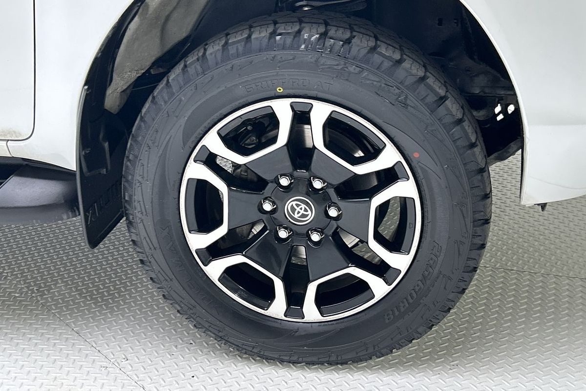 2022 Toyota Hilux SR5 GUN126R 4X4