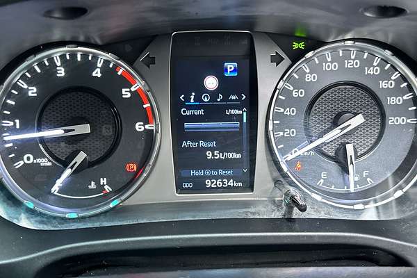 2022 Toyota Hilux SR5 GUN126R 4X4