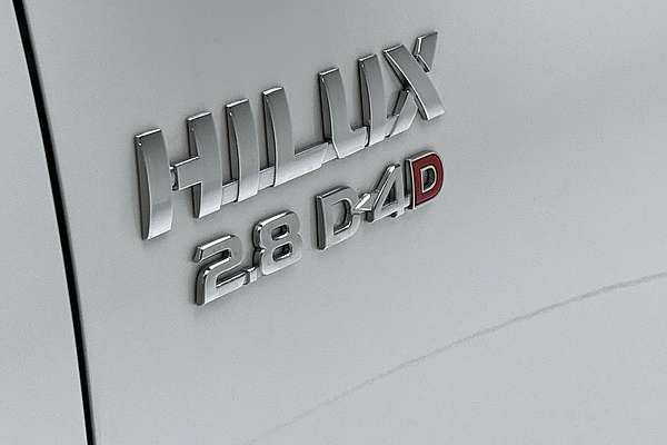 2022 Toyota Hilux SR5 GUN126R 4X4