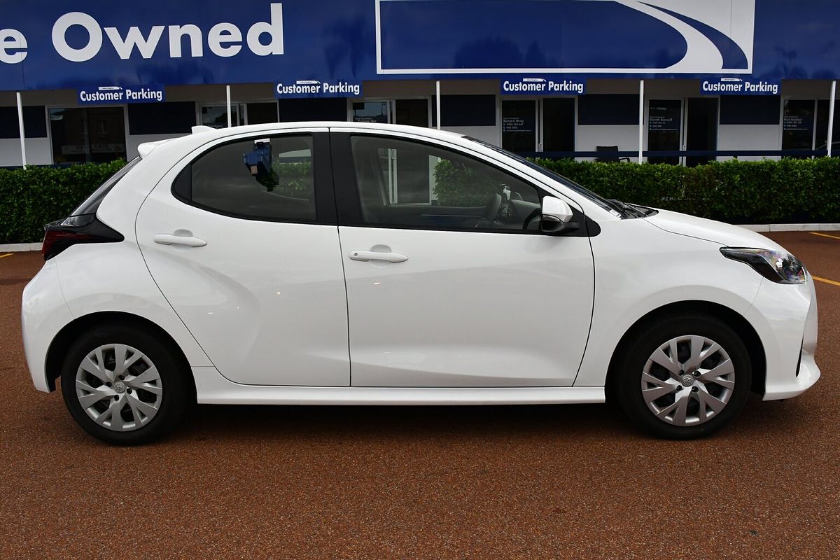 2022 Toyota Yaris Ascent Sport MXPA10R