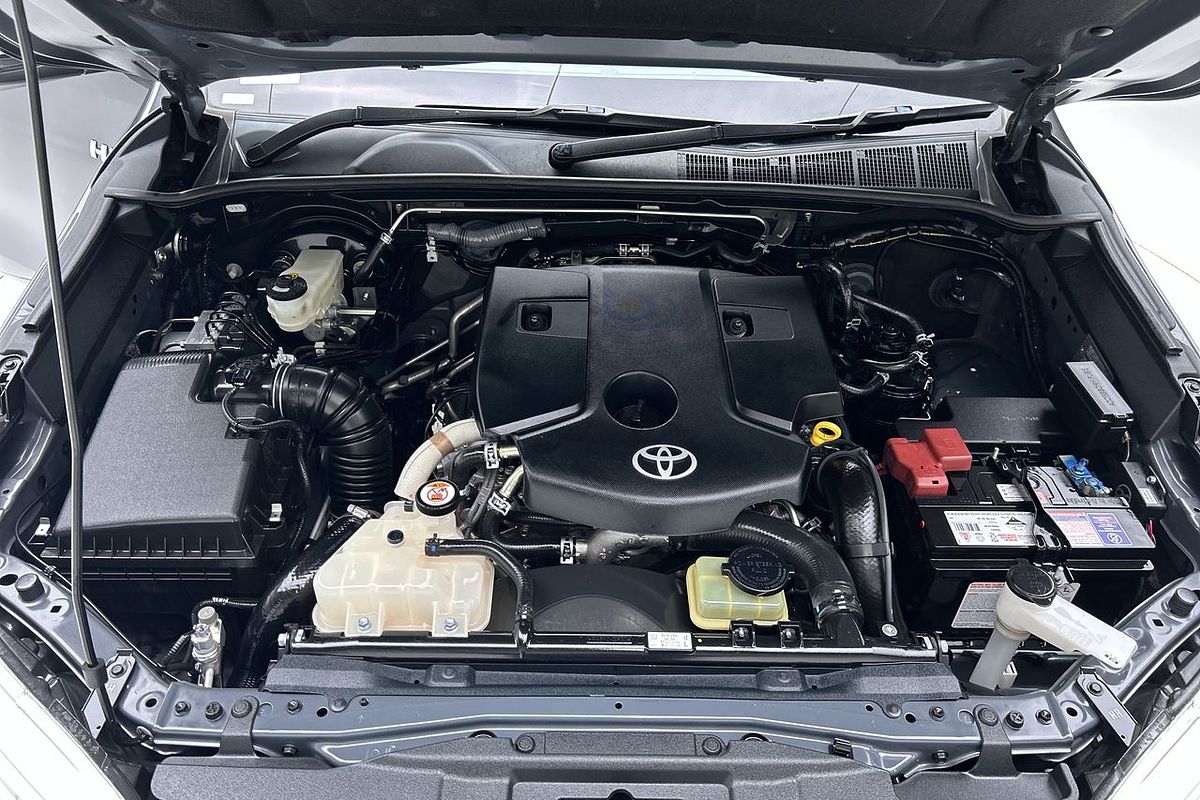 2020 Toyota Hilux SR5 GUN126R 4X4