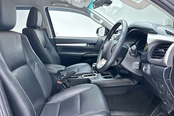 2020 Toyota Hilux SR5 GUN126R 4X4