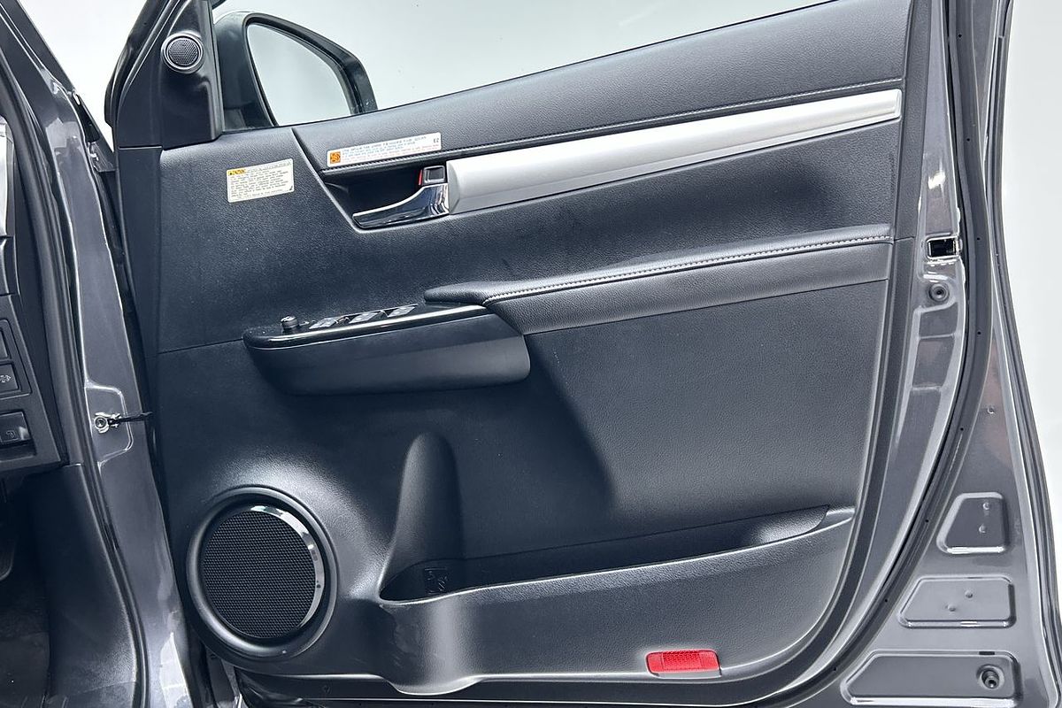 2020 Toyota Hilux SR5 GUN126R 4X4