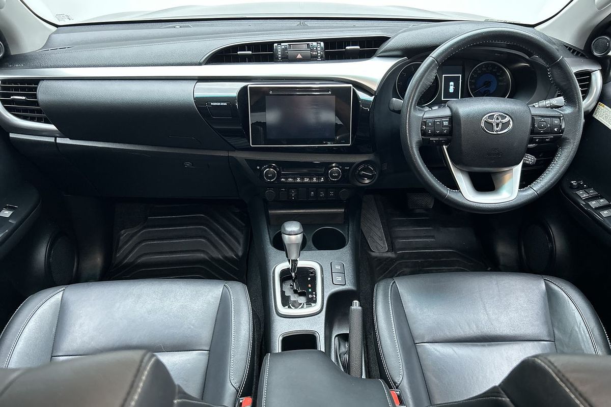 2020 Toyota Hilux SR5 GUN126R 4X4
