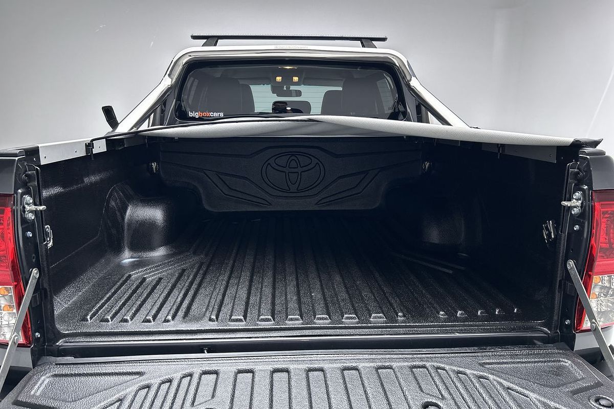 2020 Toyota Hilux SR5 GUN126R 4X4