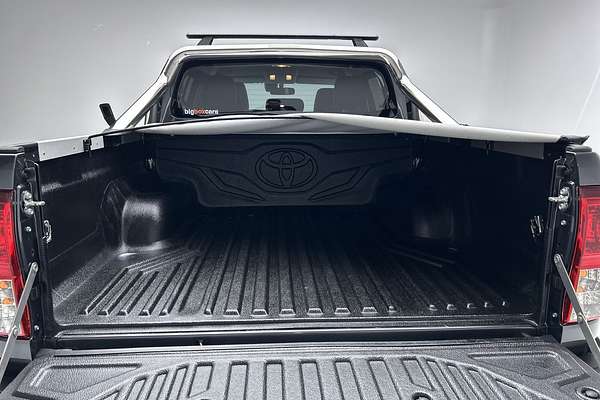 2020 Toyota Hilux SR5 GUN126R 4X4