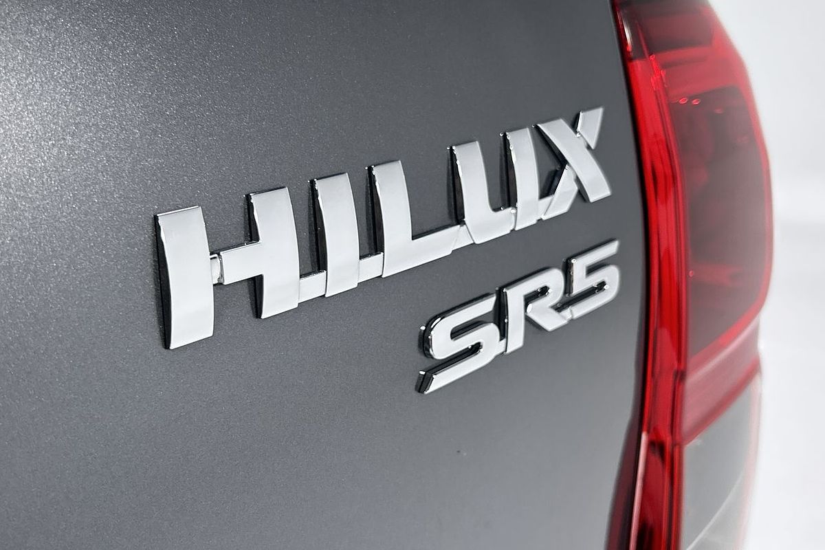2020 Toyota Hilux SR5 GUN126R 4X4