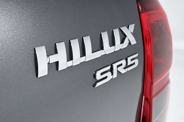 2020 Toyota Hilux SR5 GUN126R 4X4