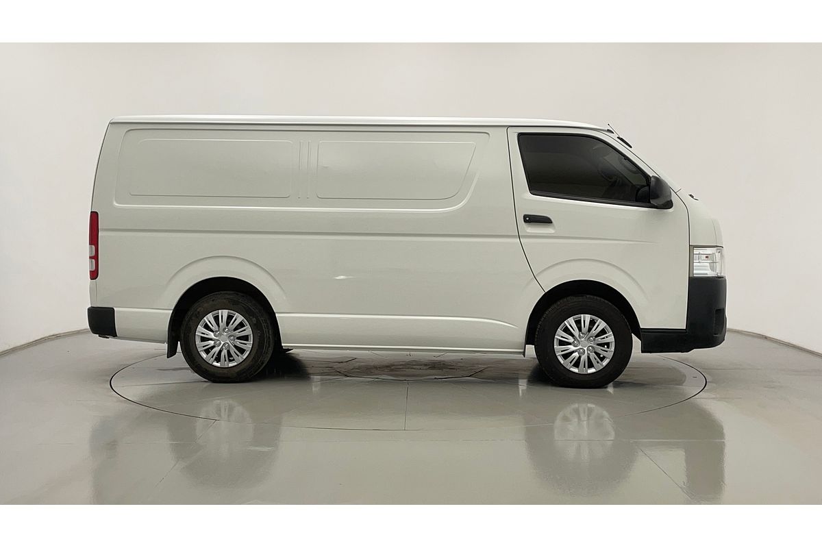 2015 Toyota Hiace TRH201R LWB
